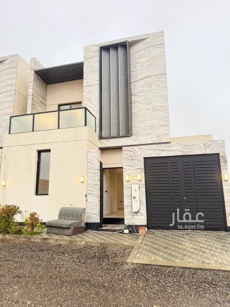 فيلا للبيع في شارع حامد أزهر, حي المهدية, مدينة الرياض, منطقة الرياض صورة 3