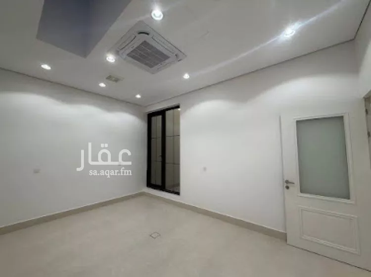 فيلا للبيع في شارع محمد بن أبي بكر القيم, حي المهدية, مدينة الرياض, منطقة الرياض 13