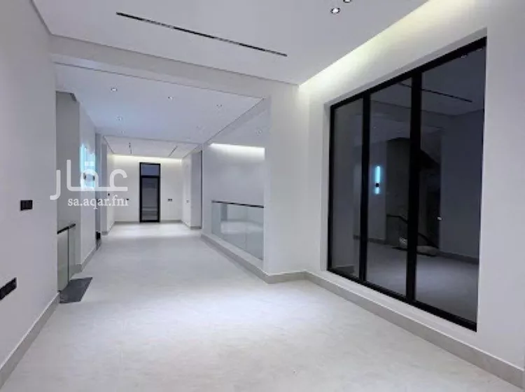 فيلا للبيع في شارع أحمد الكازروني, حي المهدية, مدينة الرياض, منطقة الرياض صورة 3