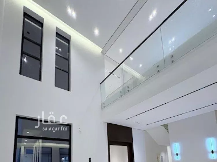 فيلا للبيع في شارع أحمد الكازروني, حي المهدية, مدينة الرياض, منطقة الرياض صورة 2