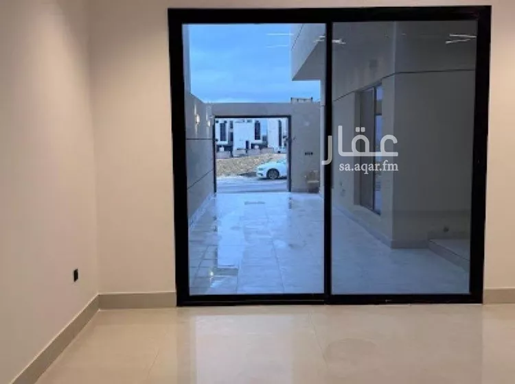 فيلا للبيع في شارع أنس الكناني, حي المهدية, مدينة الرياض, منطقة الرياض صورة 2