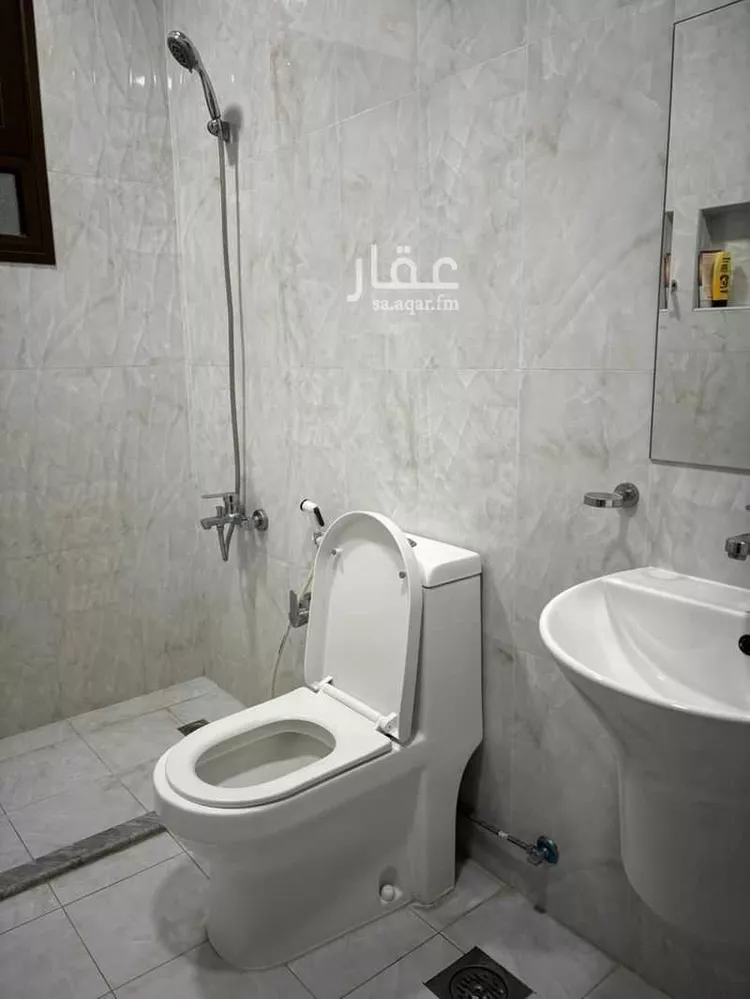 فيلا للبيع في شارع ابو عبد الرحمن بن طاهر, حي الواحة, مدينة الدمام, المنطقة الشرقية 7
