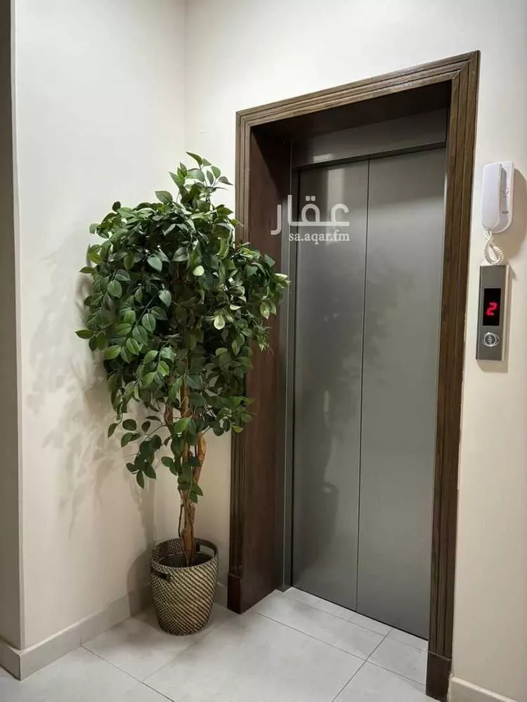 فيلا للبيع في شارع ابو عبد الرحمن بن طاهر, حي الواحة, مدينة الدمام, المنطقة الشرقية 9