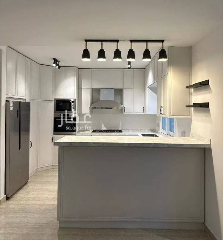 فيلا للبيع في شارع أبي القاسم البوري, حي مطار الملك خالد الدولي, مدينة الرياض, منطقة الرياض صورة 2