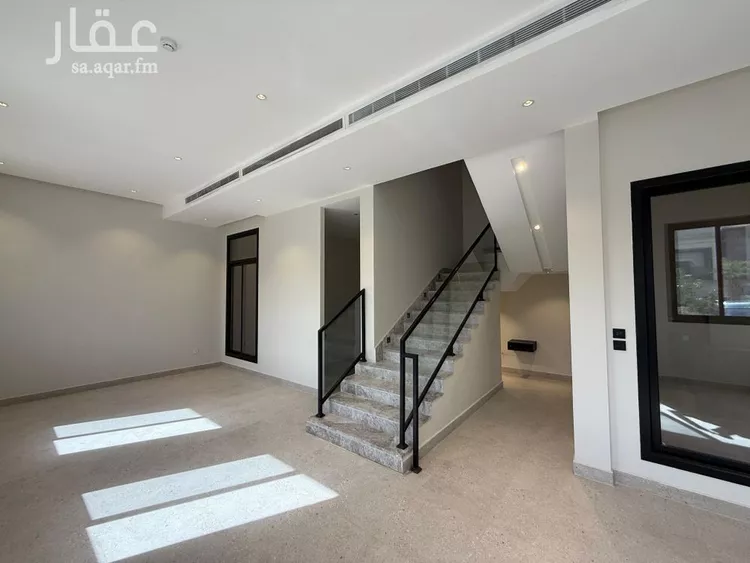 فيلا للإيجار في شارع ابن عبدالغافر النيسابوري, حي العارض, مدينة الرياض, منطقة الرياض صورة 4