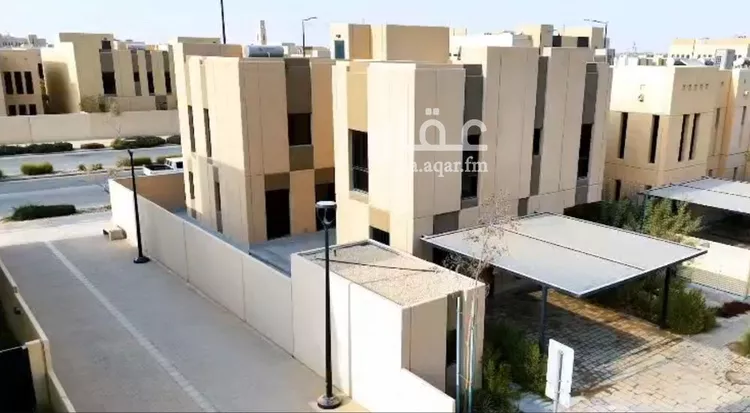 فيلا للإيجار في شارع رقم 1002, حي سدرة, مدينة الرياض, منطقة الرياض