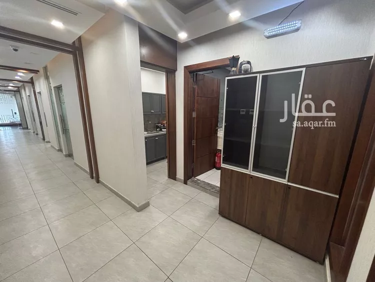 Commercial Office for Rent in Riyadh Al Ghadir صورة 4