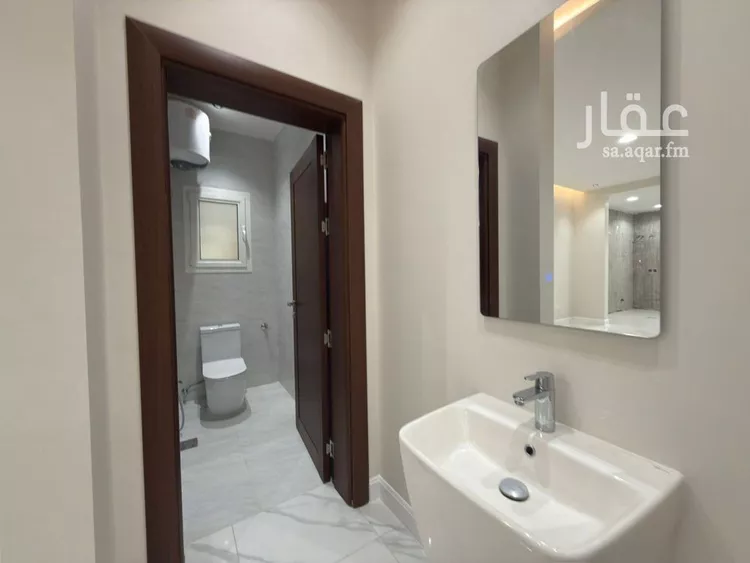 دور للبيع في شارع القصرين, حي الندى, مدينة الرياض, منطقة الرياض 8