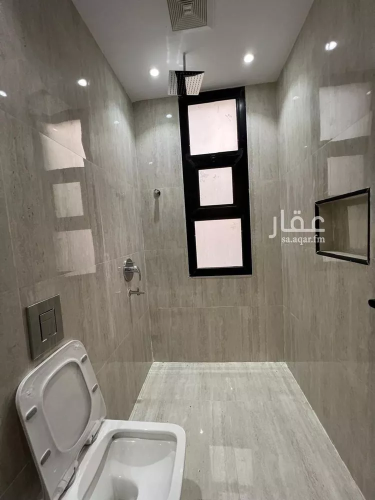 شقة للبيع في شارع عبدالرحمن بن قاسم, حي عكاظ, مدينة الرياض, منطقة الرياض 12