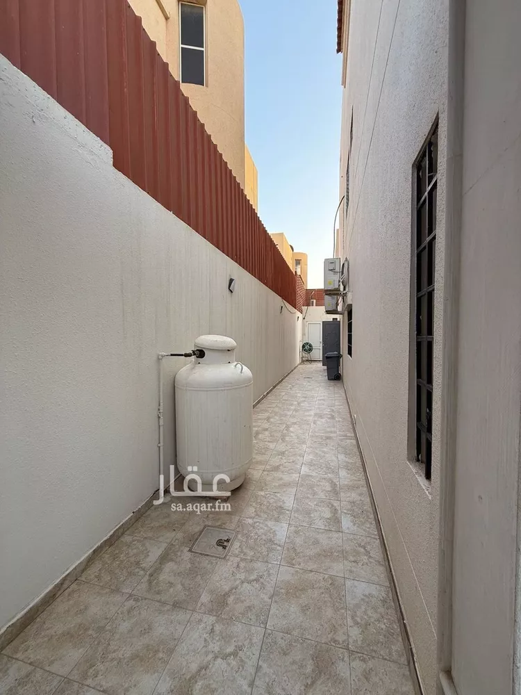 Villa for Sale in Riyadh An Nafal 24