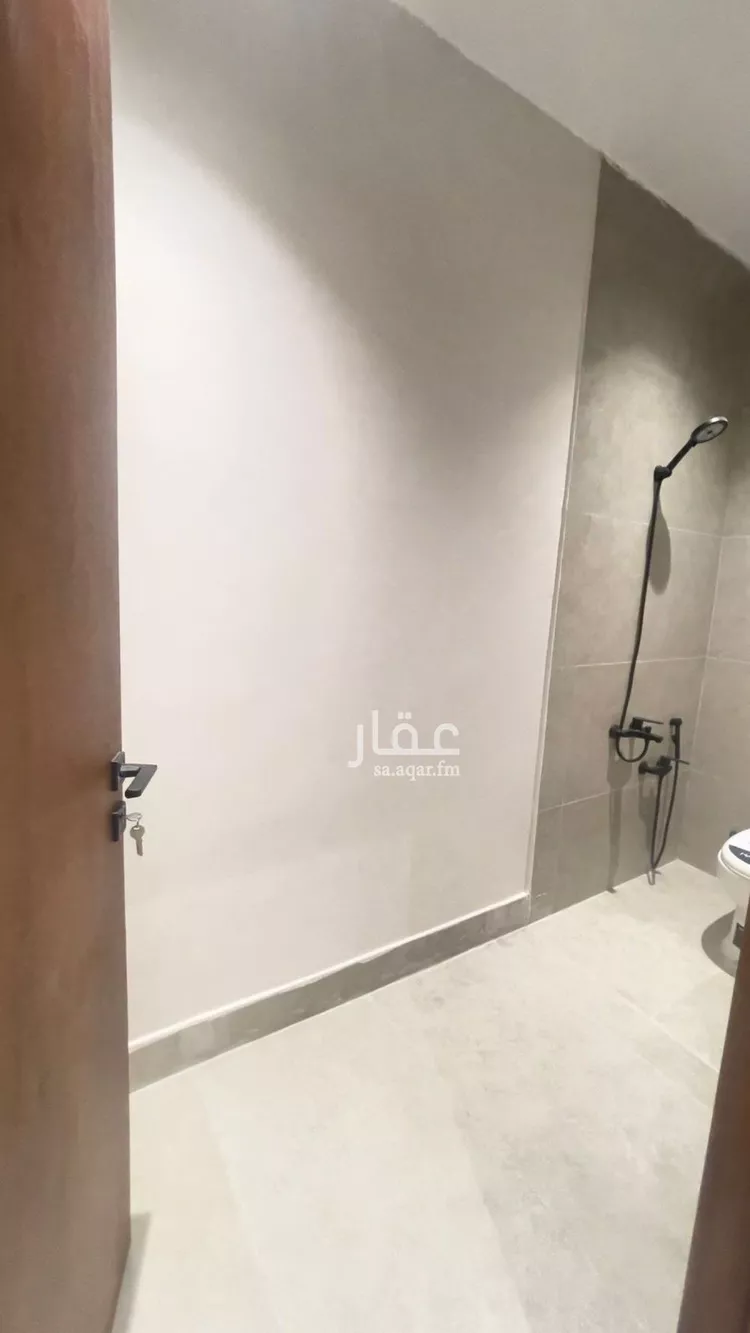 دور للبيع في شارع رقم 173, حي الجنادرية, مدينة الرياض, منطقة الرياض صورة 2