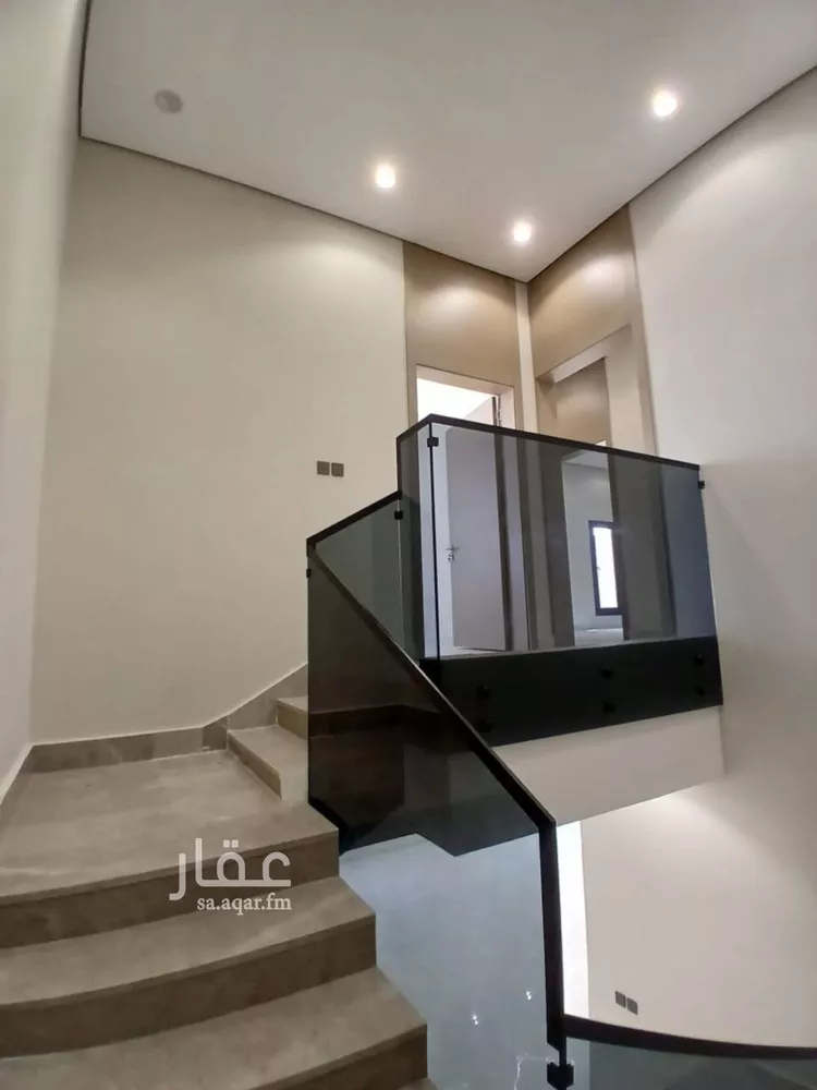 دور للبيع في شارع رقم 224, حي الجنادرية, مدينة الرياض, منطقة الرياض 1 صورة