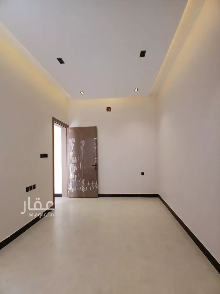 دور للبيع في شارع عبدالوهاب التميمي, حي الرمال, مدينة الرياض, منطقة الرياض صورة 5