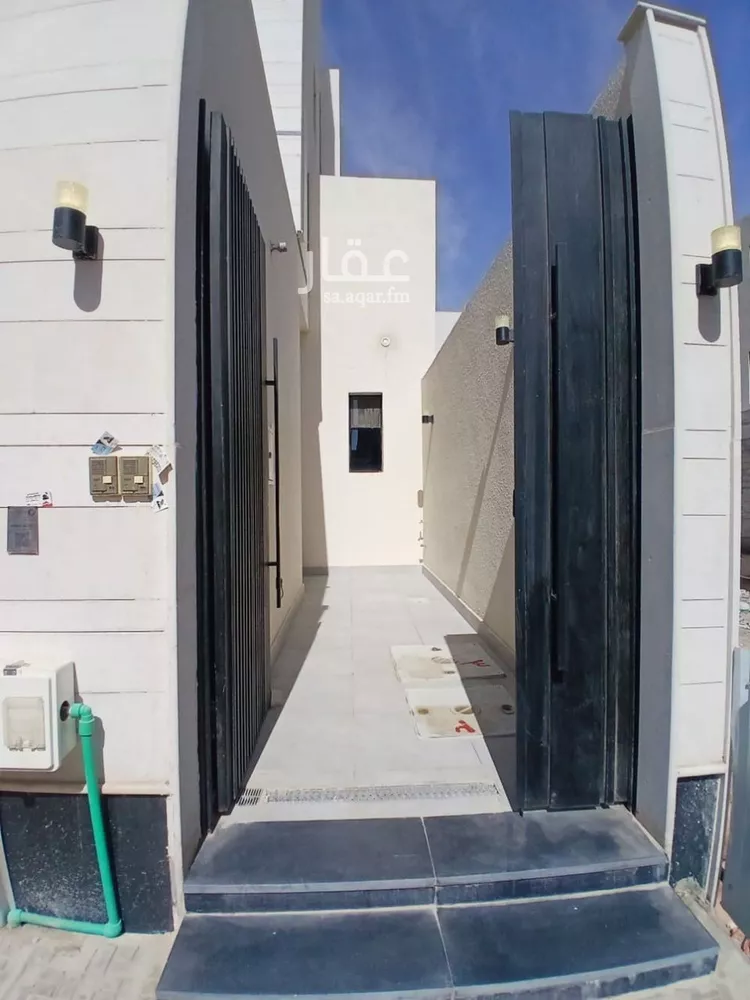 دور للبيع في شارع جرير بن حازم, حي الرمال, مدينة الرياض, منطقة الرياض صورة 2