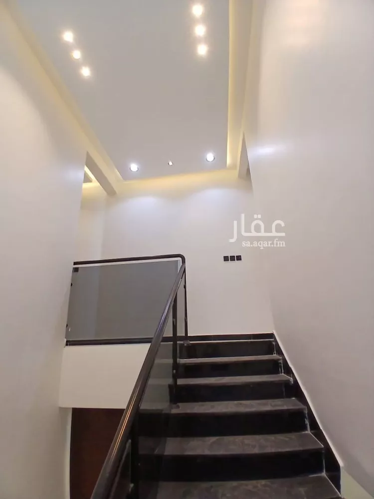 فيلا للبيع في شارع المطلاع, حي الجنادرية, مدينة الرياض, منطقة الرياض صورة 3