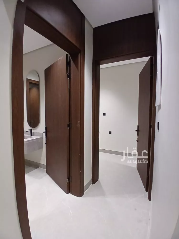 دور للبيع في شارع العينين, حي إشبيلية, مدينة الرياض, منطقة الرياض صورة 4