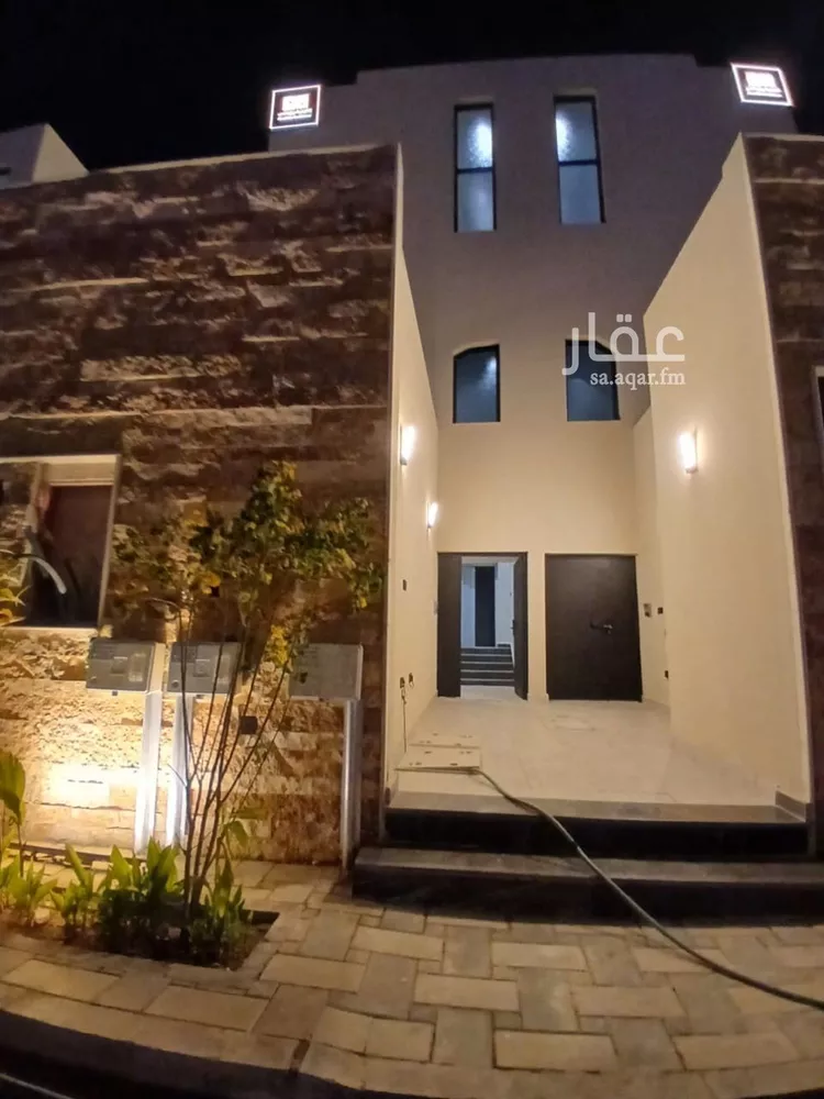 دور للبيع في شارع العينين, حي إشبيلية, مدينة الرياض, منطقة الرياض