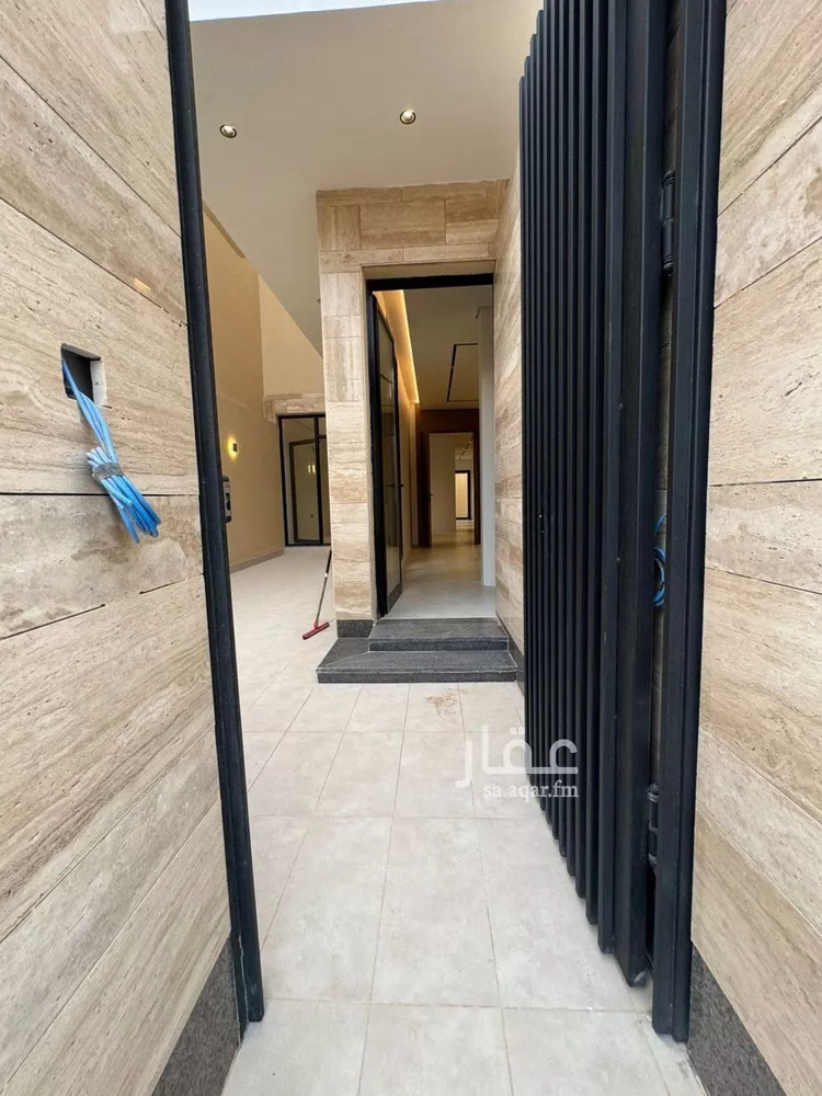 Floor for Sale in Riyadh Al Maizilah صورة 2