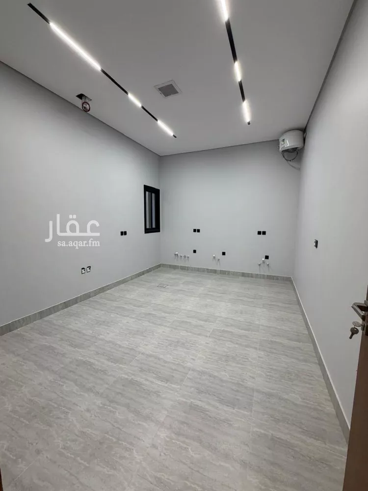 Floor for Sale in Riyadh Al Khaleej صورة 4