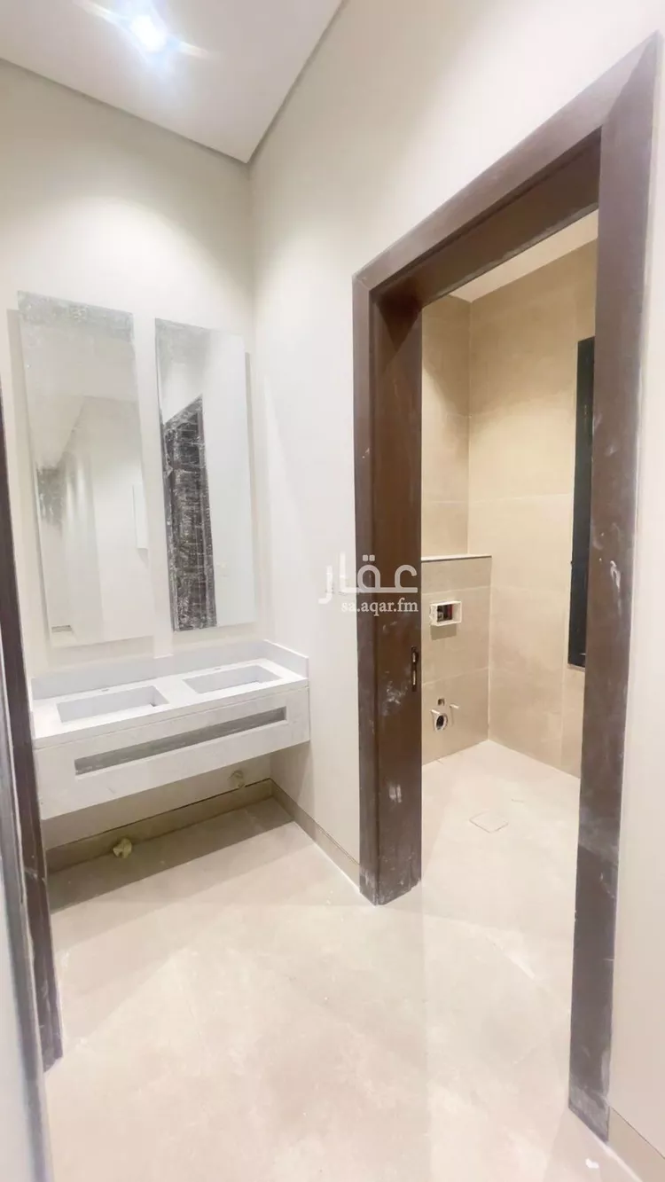 دور للبيع في شارع العينين, حي إشبيلية, مدينة الرياض, منطقة الرياض