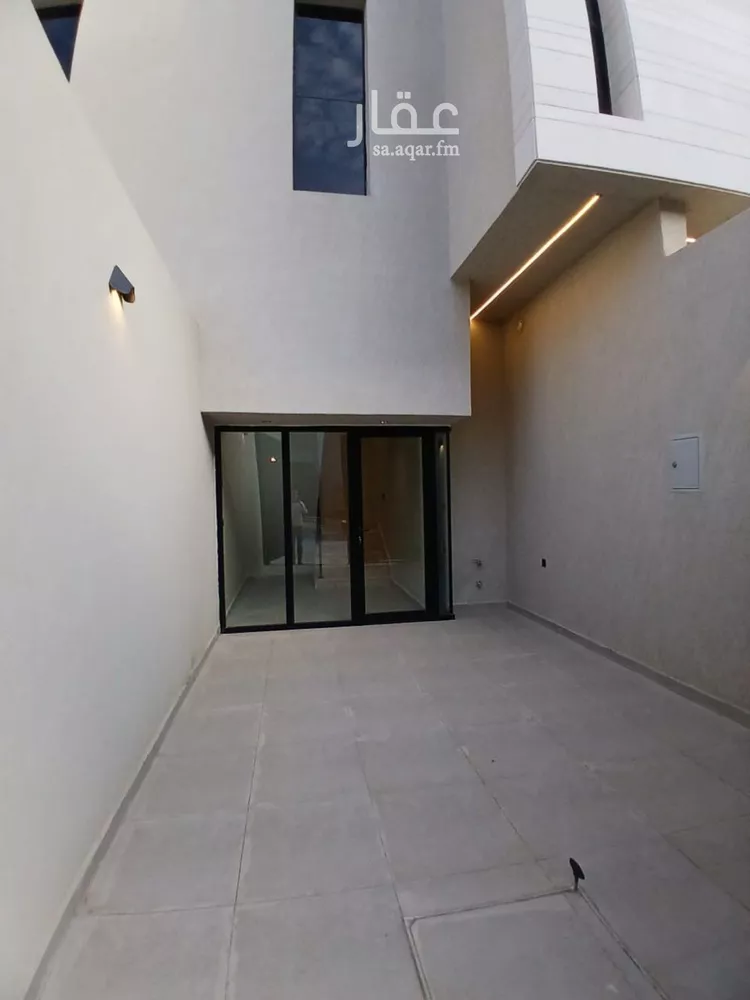 Floor for Sale in Riyadh Ar Rimal