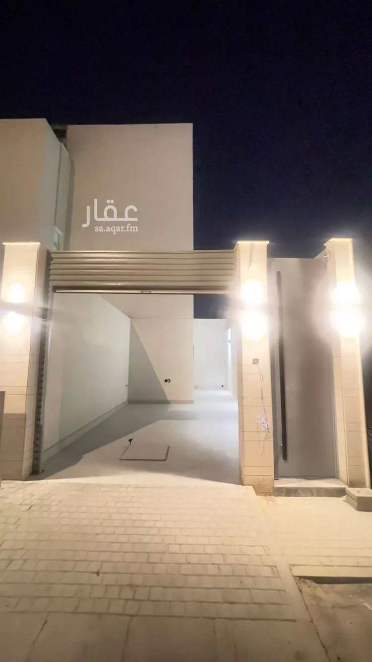 دور للبيع في شارع حميد بن حماد, حي الرمال, مدينة الرياض, منطقة الرياض صورة 5