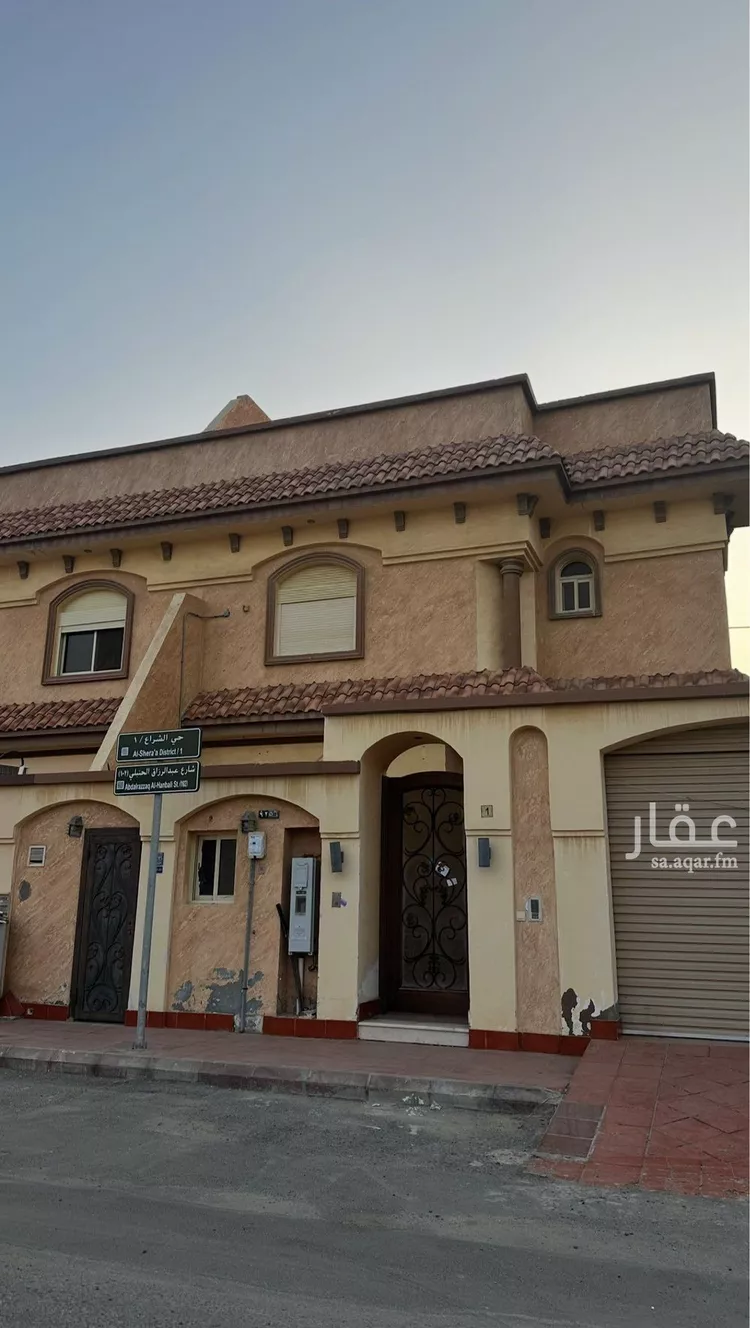 فيلا للبيع في شارع عبدالرزاق الحنبلي, حي الشراع, مدينة جدة, منطقة مكة المكرمة