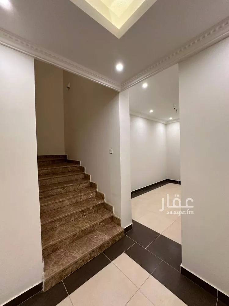 فيلا للبيع في شارع سكاكا, حي الزمرد, مدينة جدة, منطقة مكة المكرمة صورة 2