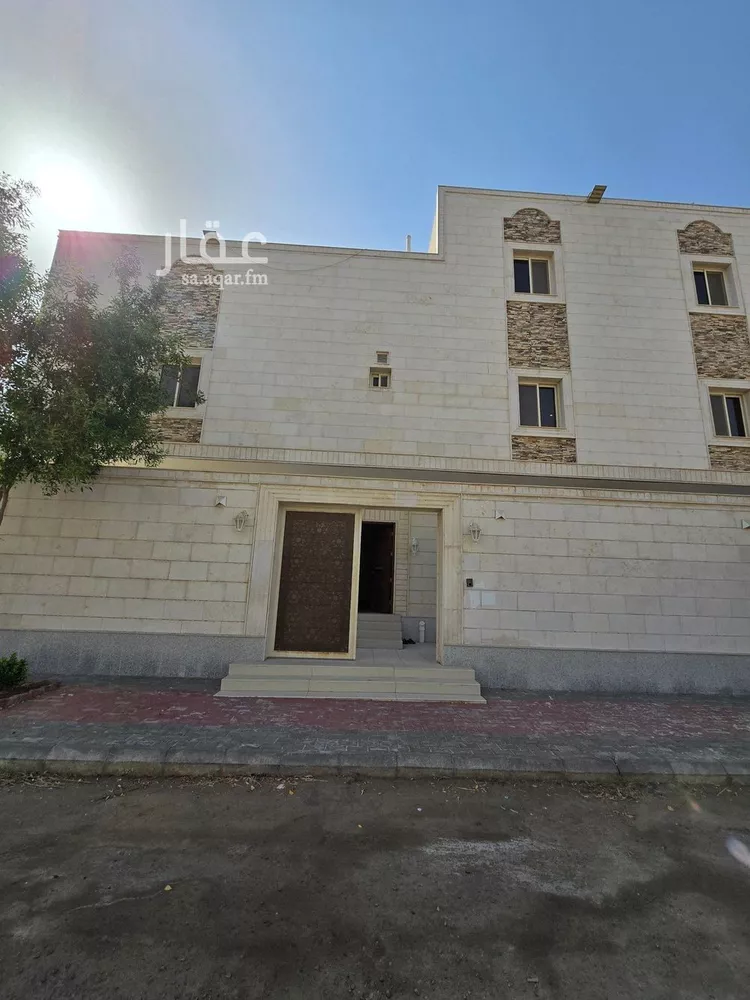 فيلا للبيع في شارع سكاكا, حي الزمرد, مدينة جدة, منطقة مكة المكرمة