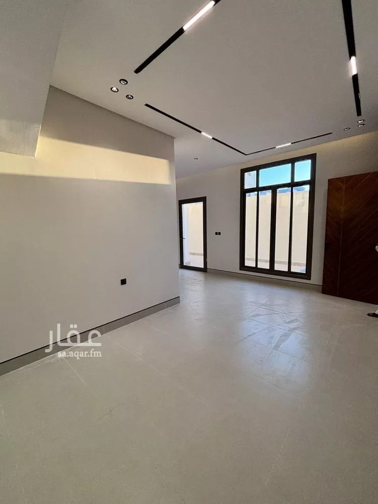 فيلا للبيع في شارع قطب الدين بن السلطان, حي المهدية, مدينة الرياض, منطقة الرياض صورة 4