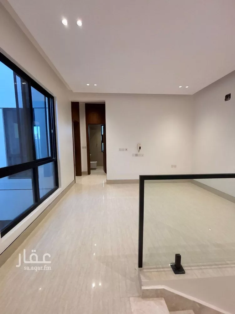 فيلا للبيع في شارع عفيف الدين الثقفي, حي المهدية, مدينة الرياض, منطقة الرياض صورة 2