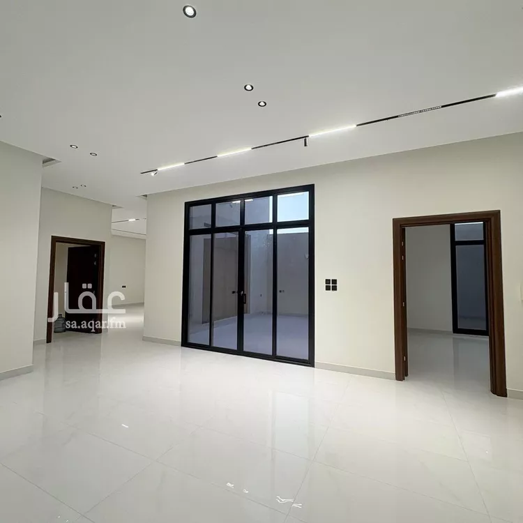 فيلا للبيع في شارع أبي بكر الآجري, حي المهدية, مدينة الرياض, منطقة الرياض صورة 5