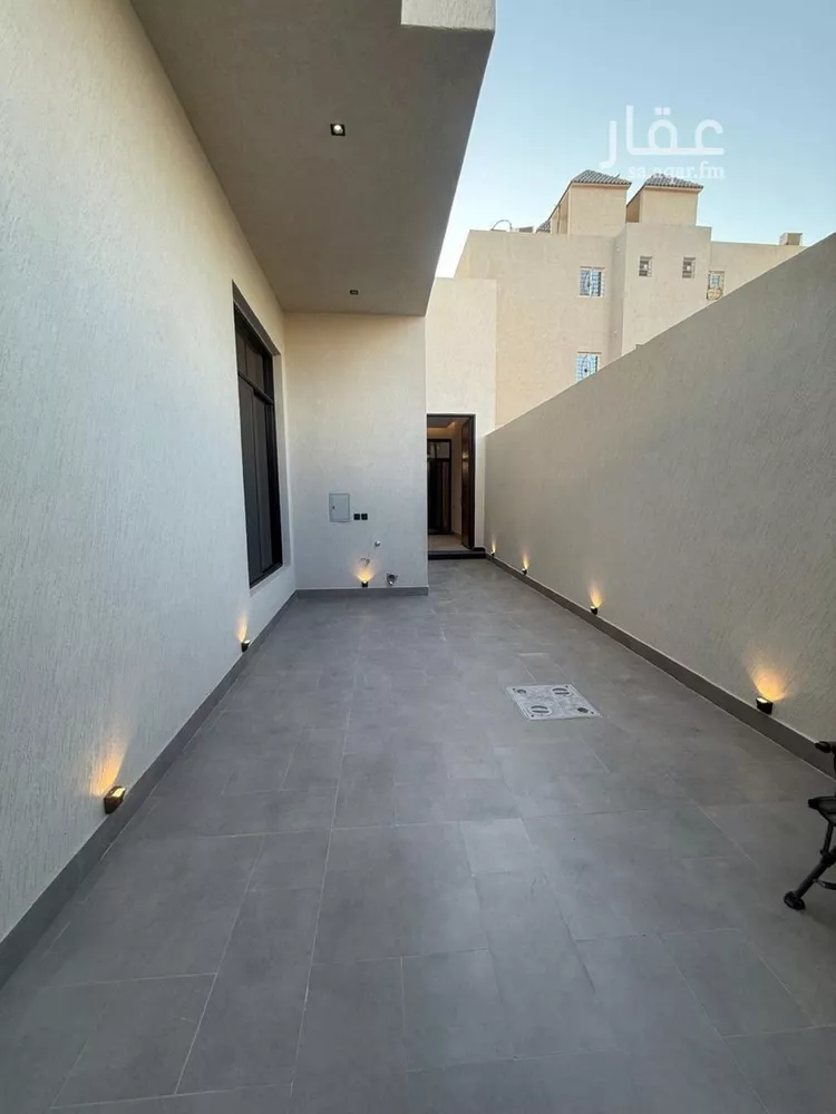 فيلا للبيع في شارع أحمد مفتي المكي الحنفي, حي المهدية, مدينة الرياض, منطقة الرياض صورة 3
