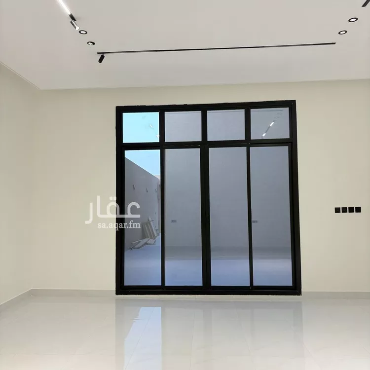 فيلا للبيع في شارع أبي بكر الآجري, حي المهدية, مدينة الرياض, منطقة الرياض صورة 2