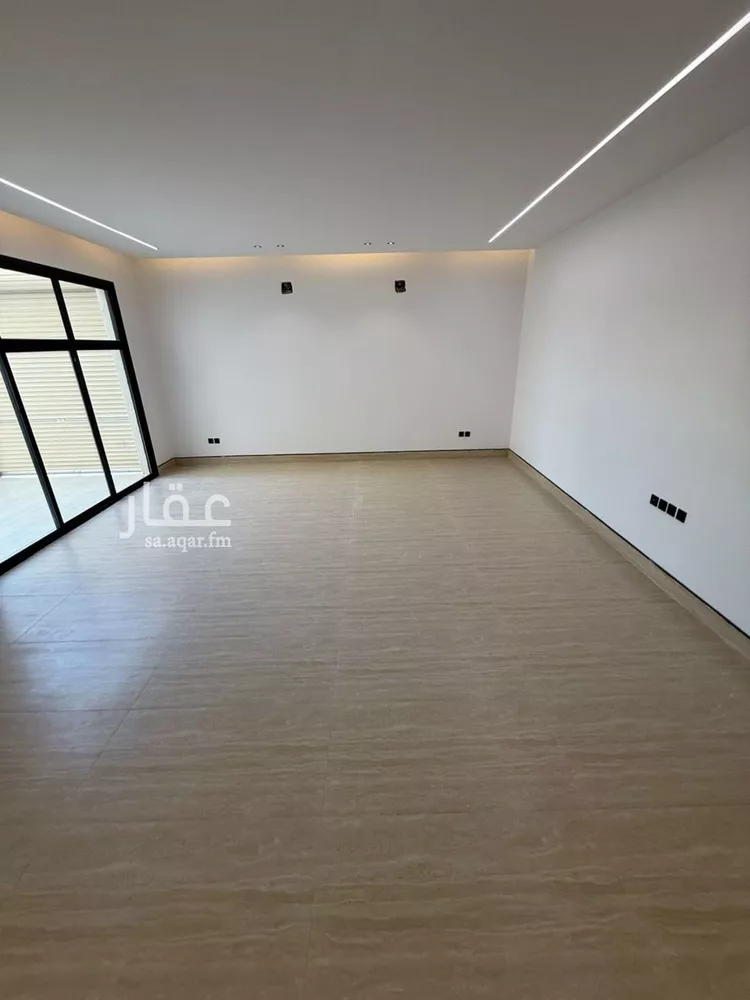 فيلا للبيع في شارع الطائف, حي ظهرة لبن, مدينة الرياض, منطقة الرياض صورة 2