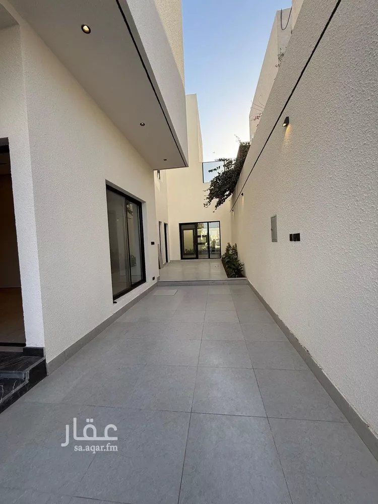 فيلا للبيع في شارع عبدالملك الهاشمي, حي المهدية, مدينة الرياض, منطقة الرياض صورة 2