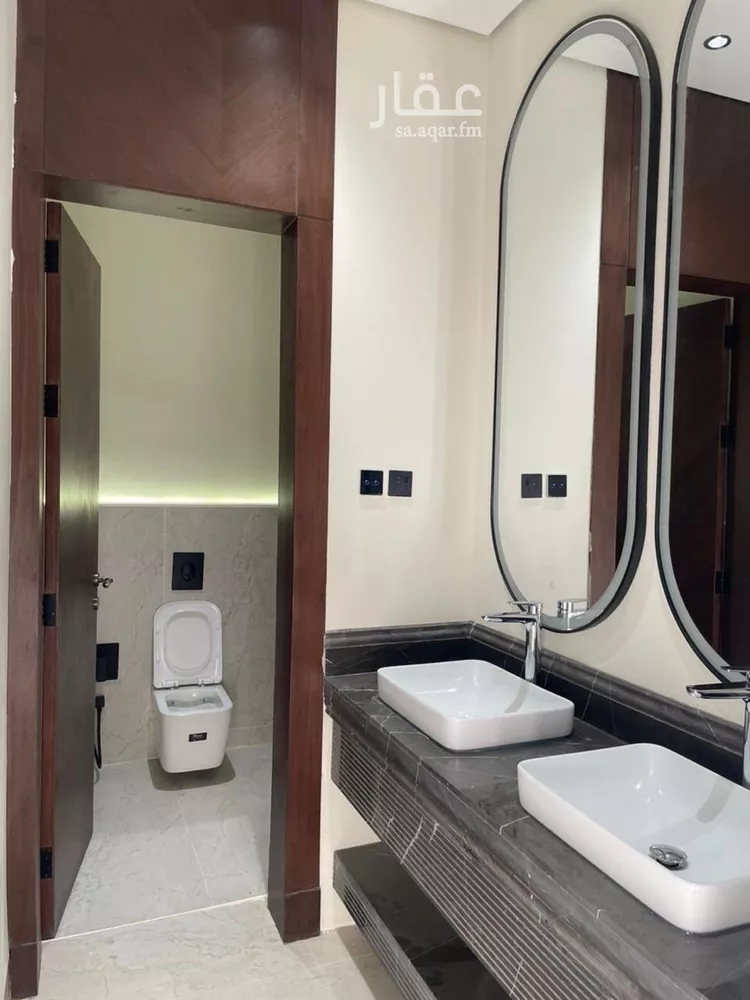 فيلا للبيع في شارع أبي العباس الصقلي, حي المهدية, مدينة الرياض, منطقة الرياض صورة 2