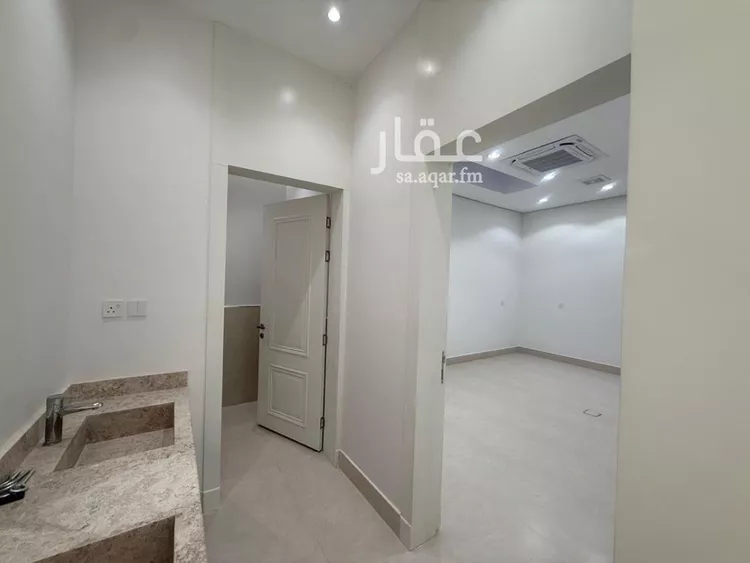 فيلا للبيع في شارع محمد بن أبي بكر القيم, حي المهدية, مدينة الرياض, منطقة الرياض صورة 4