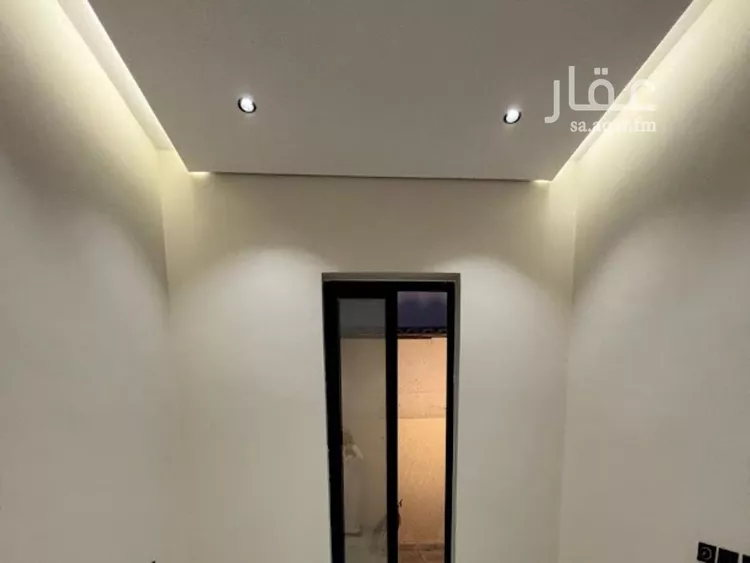 فيلا للبيع في شارع السيل الكبير, حي المهدية, مدينة الرياض, منطقة الرياض صورة 5