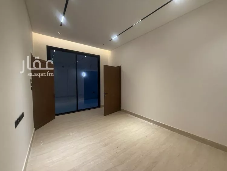 فيلا للبيع في شارع السيل الكبير, حي المهدية, مدينة الرياض, منطقة الرياض صورة 3