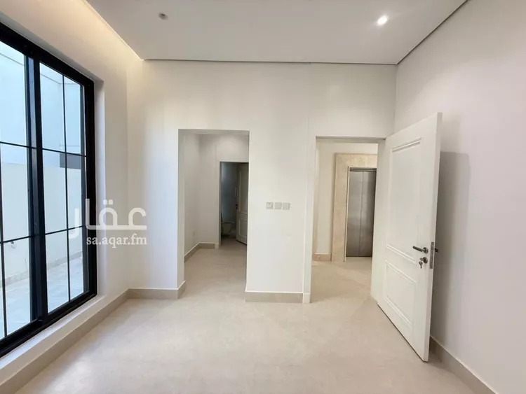 فيلا للبيع في شارع السيل الكبير, حي المهدية, مدينة الرياض, منطقة الرياض صورة 2