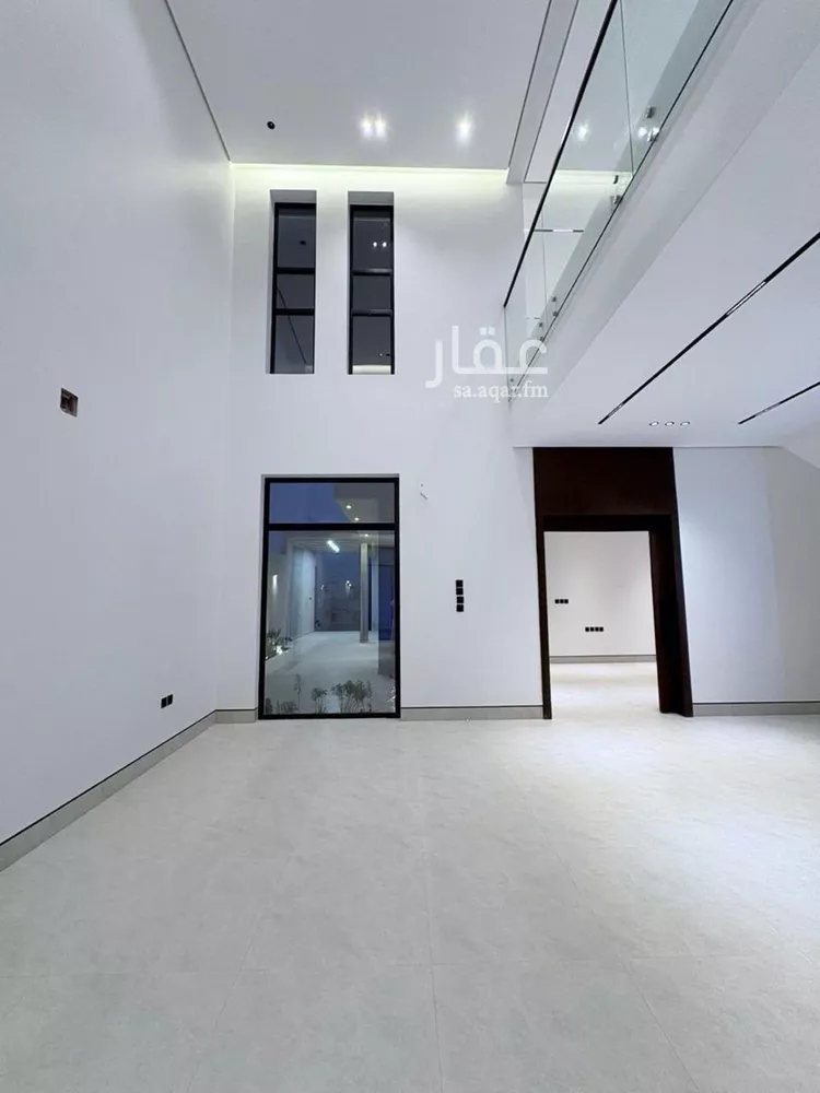 فيلا للبيع في شارع أحمد الكازروني, حي المهدية, مدينة الرياض, منطقة الرياض صورة 5