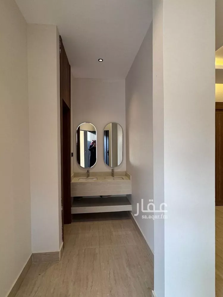 فيلا للبيع في شارع السيل الكبير, حي المهدية, مدينة الرياض, منطقة الرياض صورة 3