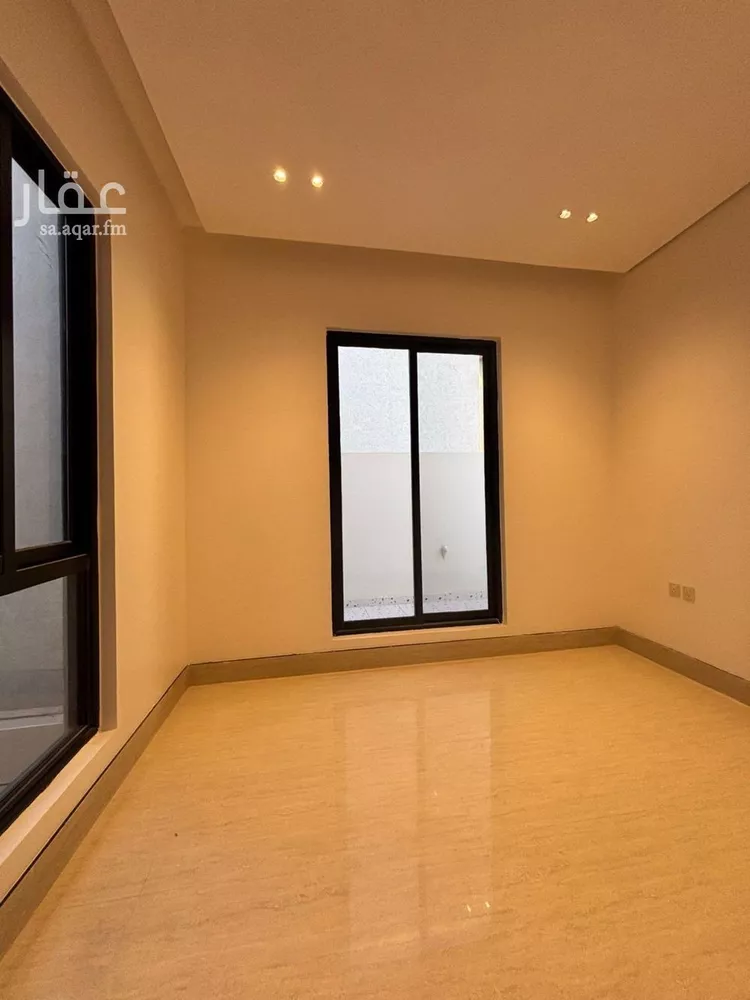 فيلا للبيع في شارع السيل الكبير, حي المهدية, مدينة الرياض, منطقة الرياض صورة 5