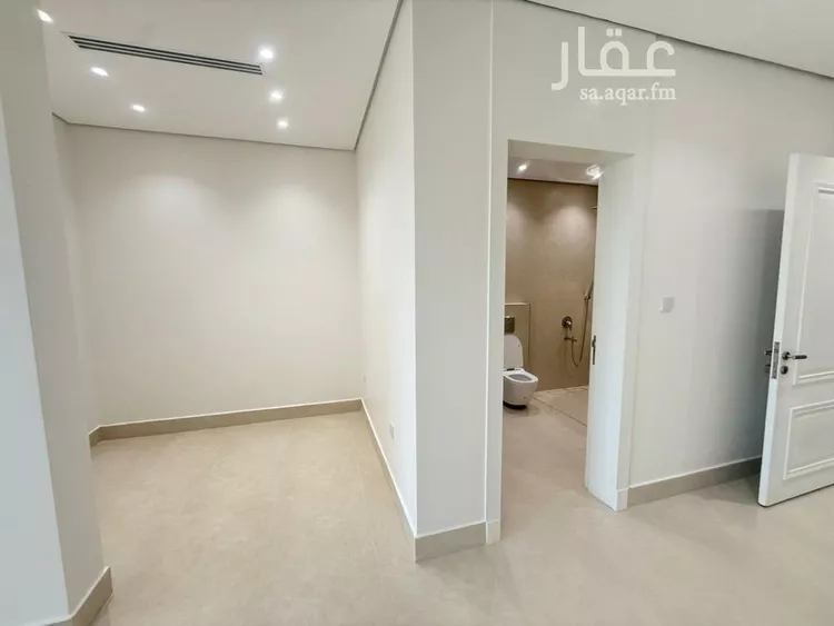Villa for Sale in Riyadh Al Mahdiyah 16