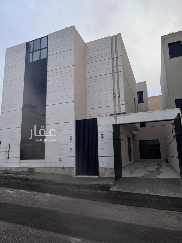 فيلا للبيع في شارع أنس الكناني, حي المهدية, مدينة الرياض, منطقة الرياض