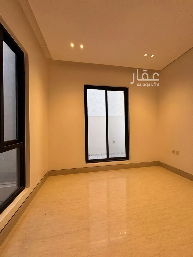 فيلا للبيع في شارع عفيف الدين الثقفي, حي المهدية, مدينة الرياض, منطقة الرياض صورة 5