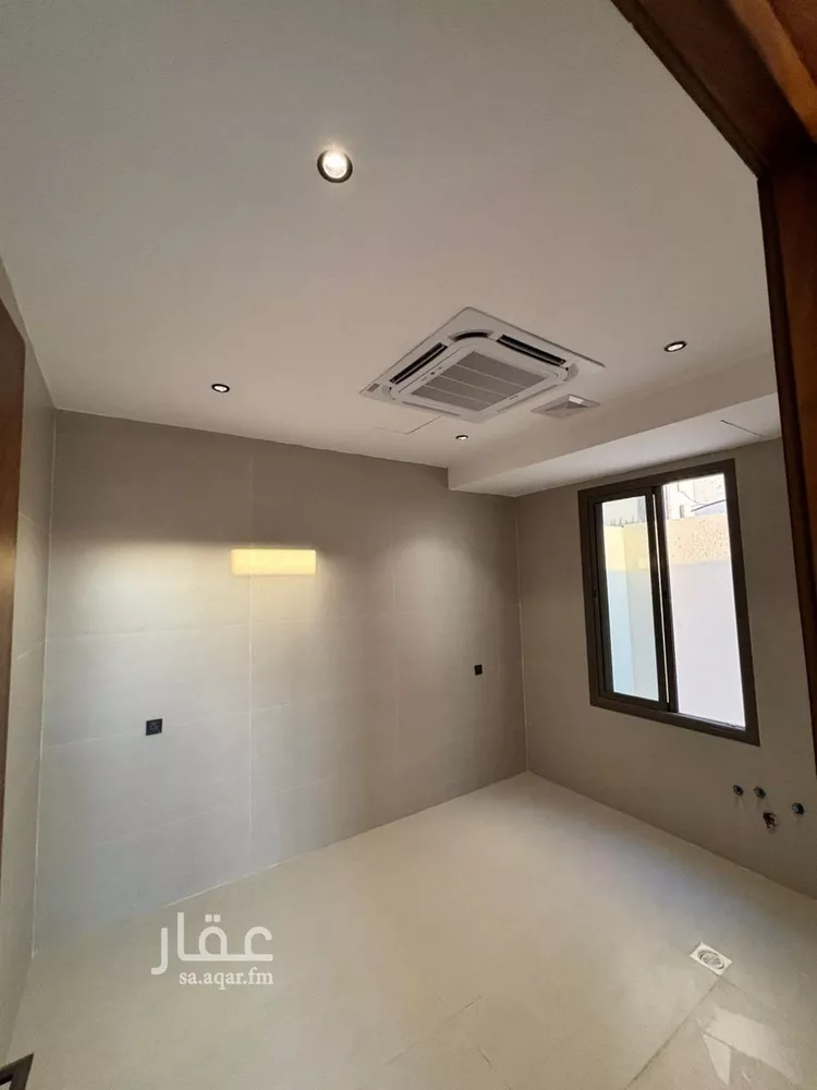 فيلا للبيع في شارع السيل الكبير, حي المهدية, مدينة الرياض, منطقة الرياض صورة 5