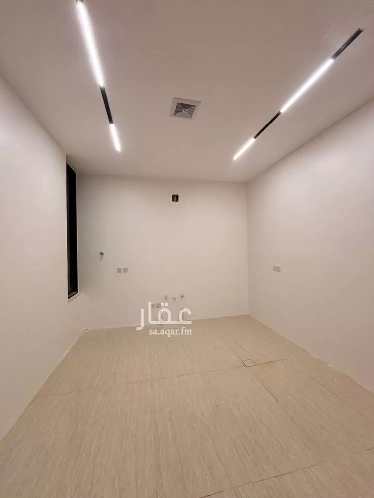 فيلا للبيع في شارع السيل الكبير, حي المهدية, مدينة الرياض, منطقة الرياض صورة 4