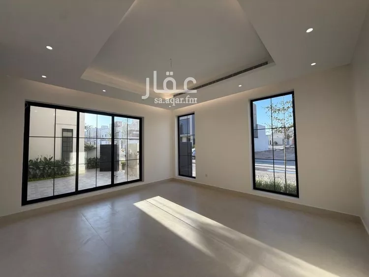 فيلا للبيع في شارع السيل الكبير, حي المهدية, مدينة الرياض, منطقة الرياض صورة 4